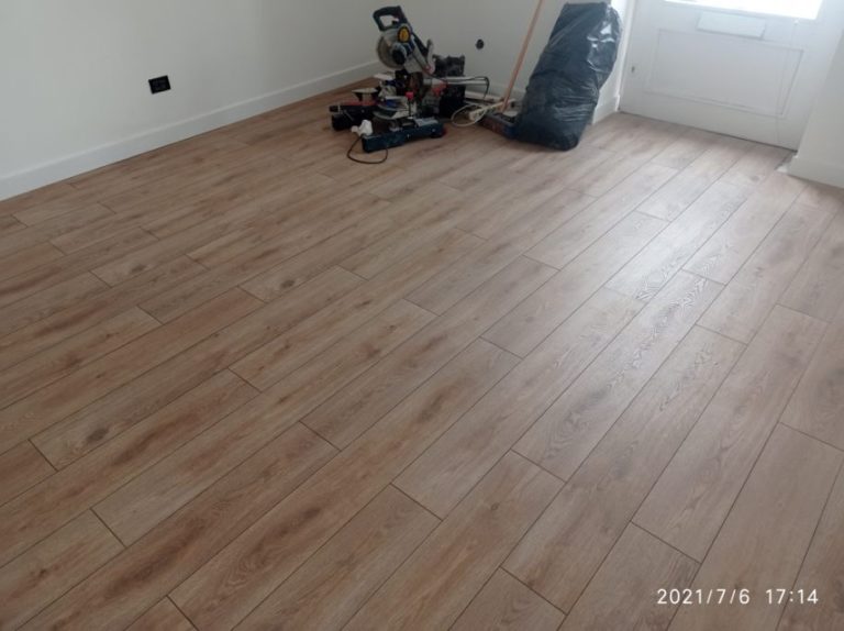 rénovation sol et peinture suite dégât des eaux quimper (8)